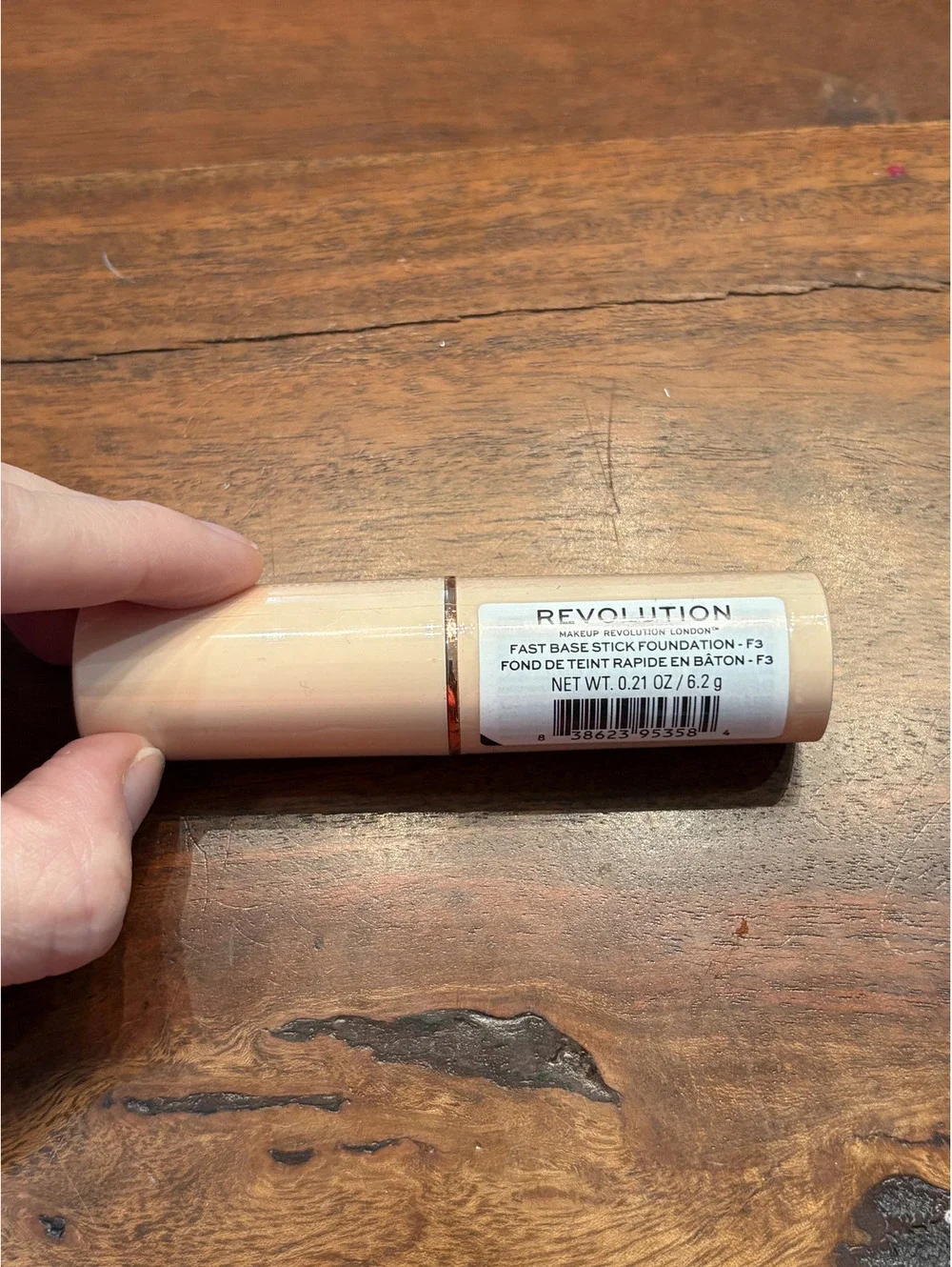 Revolution foundation stick F3. NEW!